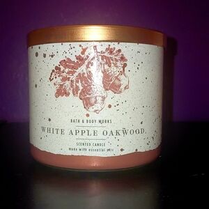 Bath & Body Works White Apple Oakwood Candle - DISCONTINUED!!!